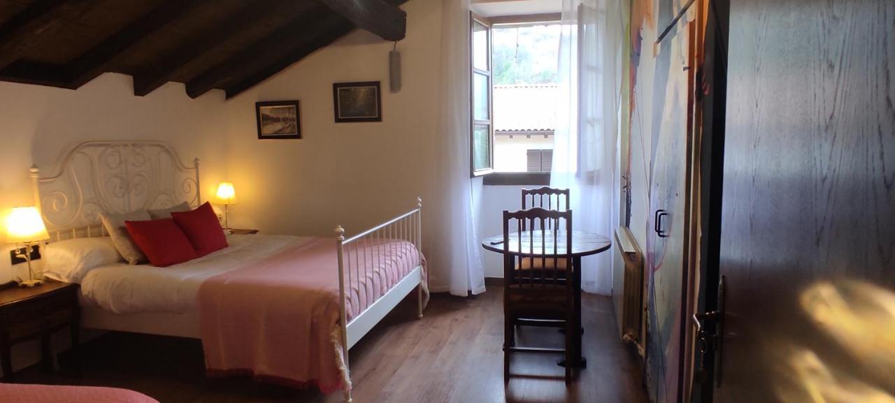 Hostal Mendaurpe Ituren Eksteriør bilde